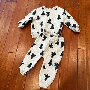 Two Piece Old Navy Tree Sweatsuit